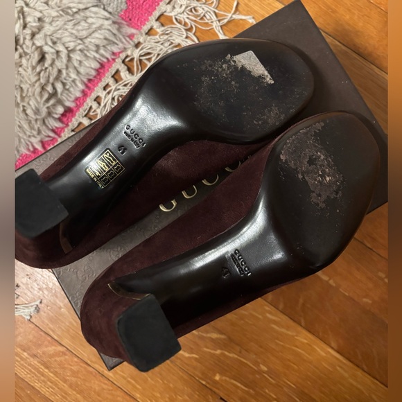 Gucci Brown & Gold Pump Heel! - Picture 6 of 10